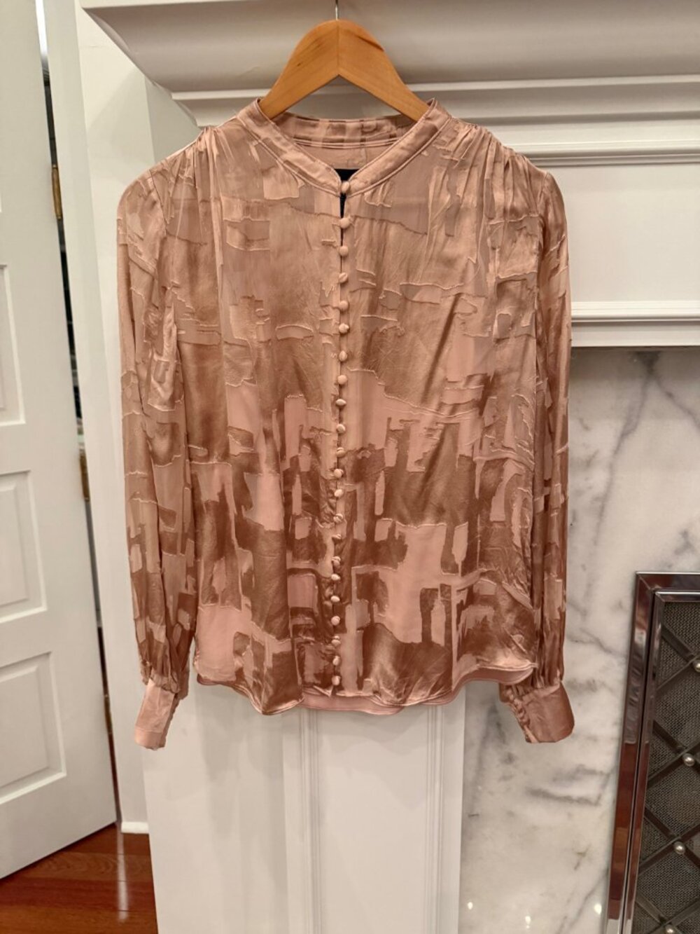 White House Black Market Dusty Pink Satin Jacquard Button Front Blouse - Picture 3 of 5